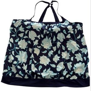 CROFT & BARROW Women’s Swimsuit Top Size XXL